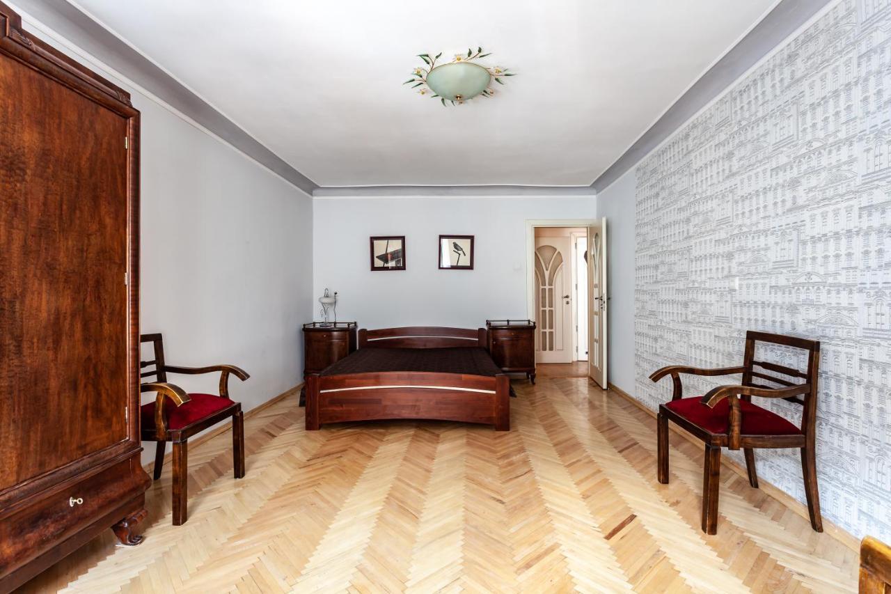 Four Bedrooms Apartment In The Heart Of Lviv Eksteriør billede