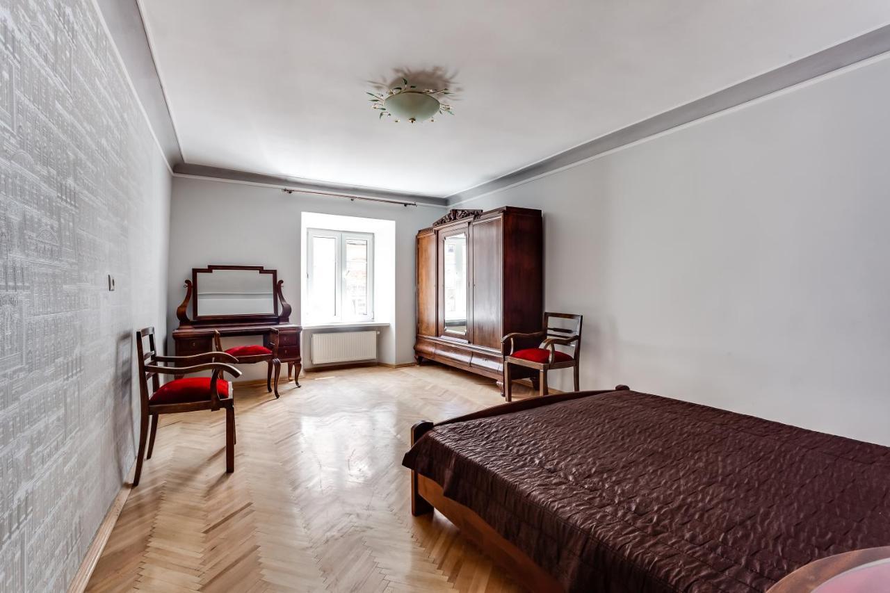 Four Bedrooms Apartment In The Heart Of Lviv Eksteriør billede
